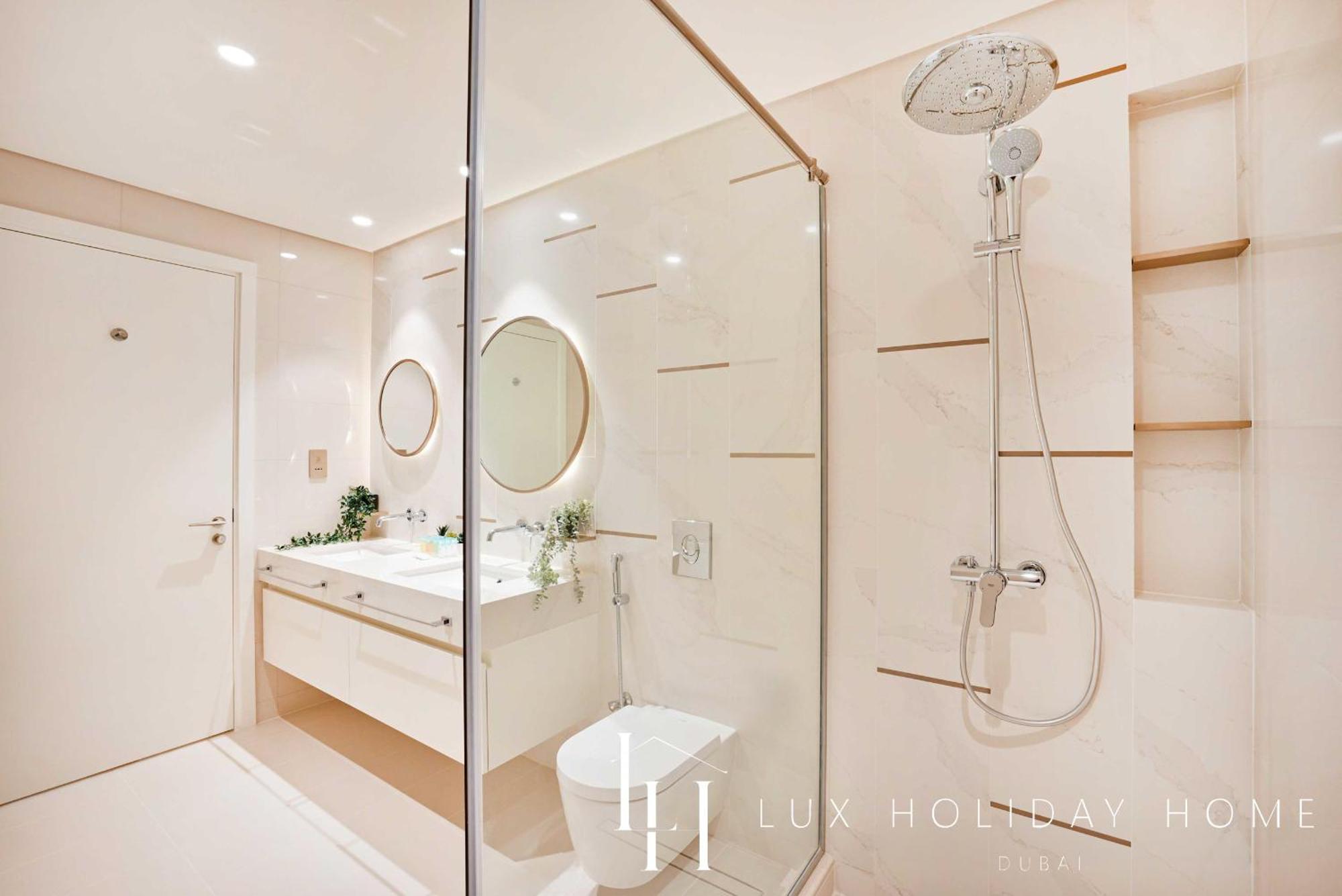 Lux The Ultra Luxury Palm Eye View Apartment